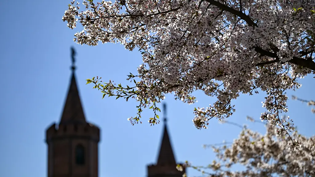 In-Berlin-und-Brandenburg-wird-es-heute-und-morgen-bis-zu-20-Grad-warm-am-Samstag-steigen-die-Temperaturen-sogar-auf-22-Grad