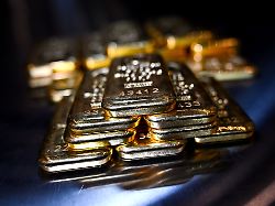 Bayern: Käufer entdeckt in Tresor Geheimversteck mit Goldbarren