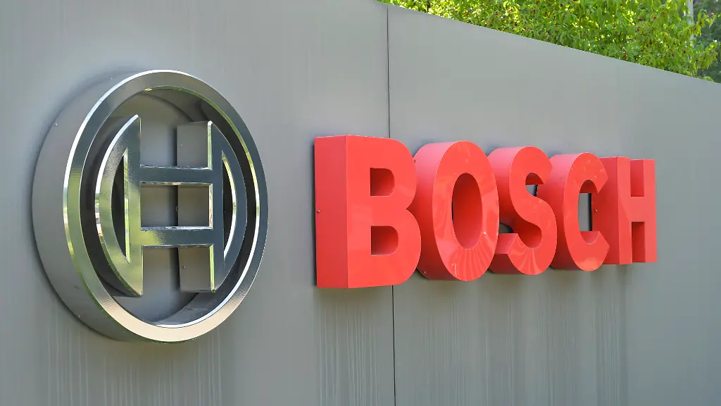 Firmenzentrale-Robert-Bosch-GmbH-Gerlingen-bei-Stuttgart-Baden-Wuerttemberg-Deutschland-Headquarters-Robert-Bosch-GmbH-Gerlingen-near-Stuttgart-Baden-Wuerttemberg-Germany