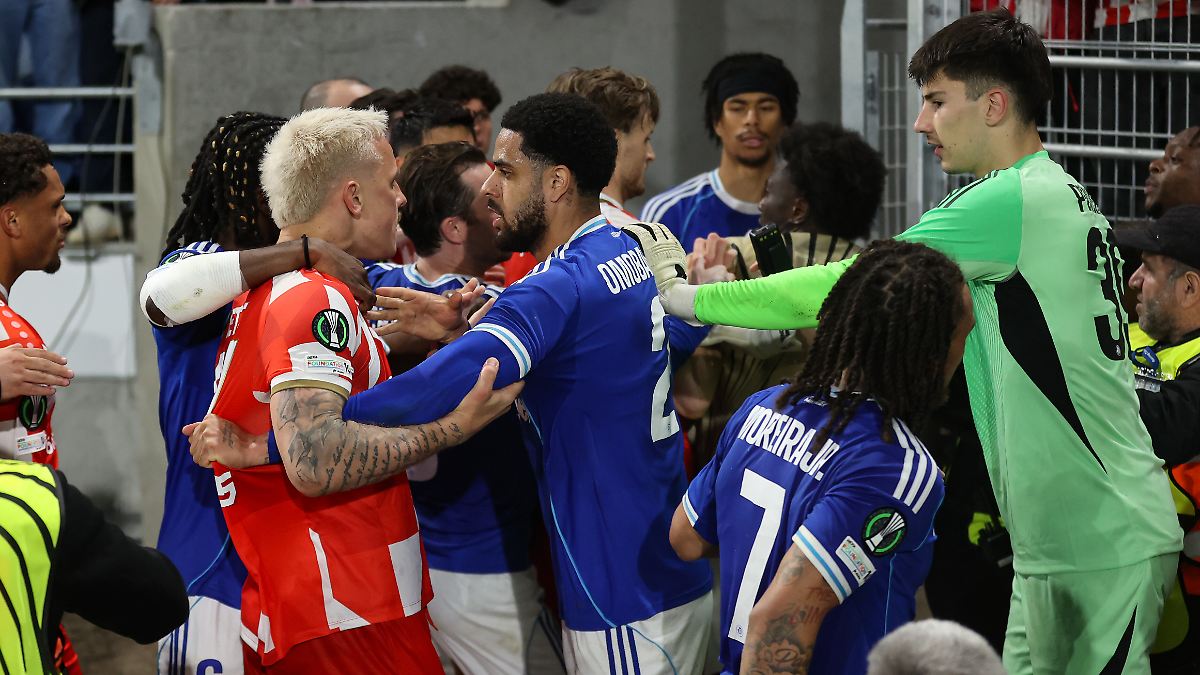 Zoff nach Europapokal-Aus: Erst fliegen die Mainzer, dann die Fetzen