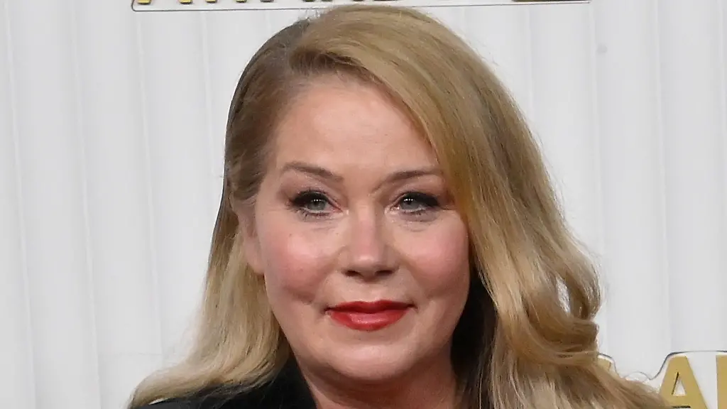 Entertainment-Bilder-des-Tages-Christina-Applegate-attends-the-29th-annual-SAG-Awards-at-the-Fairmont-Century-Plaza-in-Los-Angeles-California-on-Sunday-February-26-2023