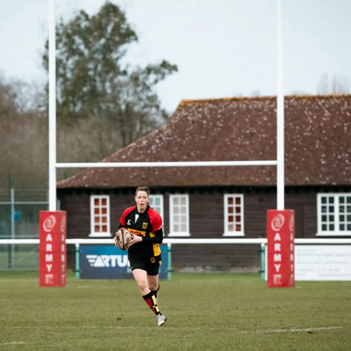 Anne-Lormis-spielt-fuer-die-Rugby-Nationalmannschaft