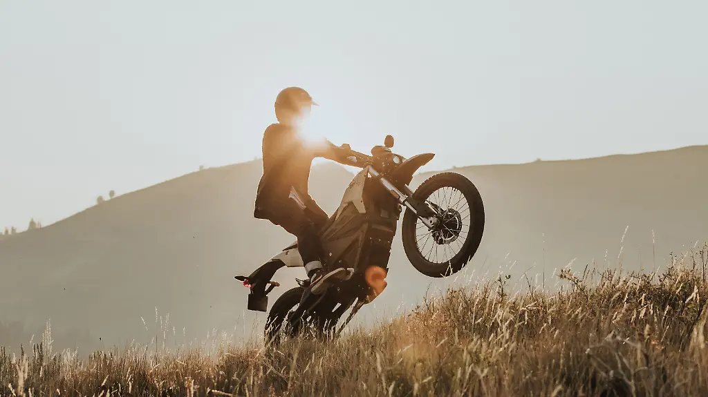 2019-zero-fx-outdoors-04-4800x3200-press