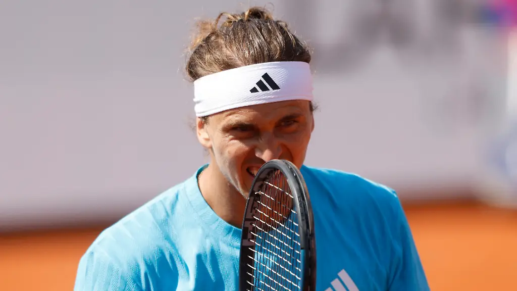 Tennis-ATP-500-Munich-Open-MTTC-Iphitos-Munich-Germany-April-17-2026-Germany-s-Alexander-Zverev-reacts-during-his-quarter-final-match-against-Argentina-s-Francisco-Cerundolo-REUTERS-Michaela-Stache