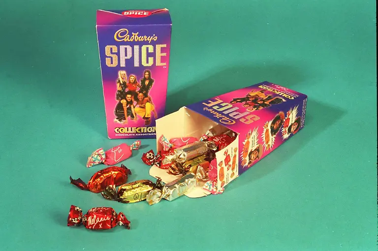 CADBURY-S-SPICE-COLLECTION-Spice-Girl-Milk-Chocolate-Collection-from-Cadbury-s-Bandphoto-Agency-Photo-B21-013920-C-11-27-10-1997-CADBURY-S-SPICE-COLLECTION-Spice-Girl-Milk-Chocolate-Collection-from-Cadbury-s-Bandphoto-Agency-Photo-B21-013920-C-11-27-10-1997-Credit-Band-Photo-uppa-co-uk-Avalon-United-Kingdom-PUBLICATIONxNOTxINxUKxFRAxUSA-Copyright-x-xBandxPhotox-xuppa-co
