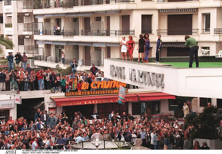 SPICE-GIRLS-MEL-C-MELANIE-CHISHOLM-EMMA-BUNTON-VICTORIA-ADAMS-BECKHAM-GERI-HALLIWELL-ET-MEL-B-MELANIE-BROWN-A-L-HOTEL-MARTINEZ-50EME-FESTIVAL-DU-FILM-INTERNATIONAL-CANNES-1997-Cannes-France-SPICE-GIRLS-MEL-C-MELANIE-CHISHOLM-EMMA-BUNTON-Viktoria-ADAMS-BECKHAM-GERI-HALLIWELL-und-MEL-B-MELANIE-BROWN-A-L-HOTEL-MARTINEZ-50EME-FESTIVAL-VON-Film-international-Cannes-1997-Cannes-Frankreich-PUBLICATIONxNOTxINxFRAxUKxUSAxAUSxBEL-Copyright-xANGELI-RINDOFF-GARCIAx-xBESTIMAGExANGELI-RINDOFF-GARCIAx-xBESTIMAGEx