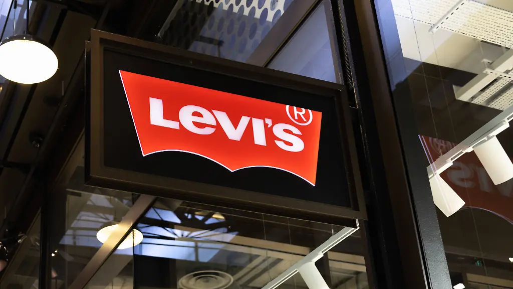 Levis Logo