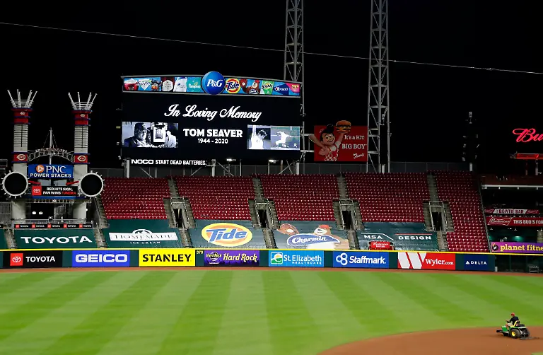 2020-09-03T024511Z-1175141920-NOCID-RTRMADP-3-MLB-ST-LOUIS-CARDINALS-AT-CINCINNATI-REDS