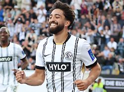 Kiel paniert Kaiserslautern: Dorfklub Elversberg arbeitet weiter an der Bundesliga-Sensation