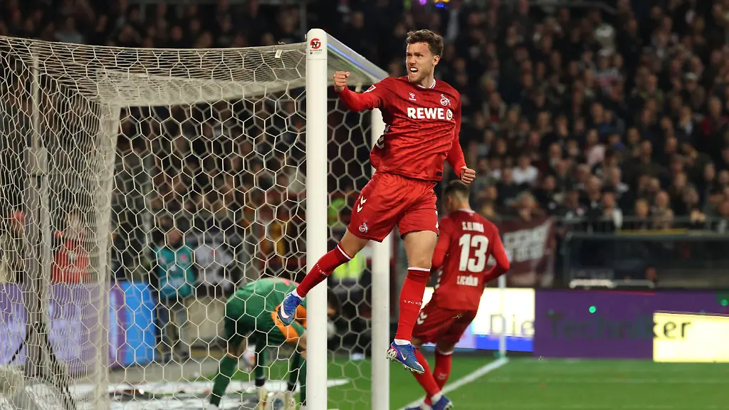 17-04-2026-Hamburg-Fussball-Maenner-Bundesliga-FC-St-Pauli-1-FC-Koeln-30-Spieltag-Millerntor-Stadion-Luca-Waldschmidt-l-1-FC-Koeln-jubelt-nach-einem-1-1-Ausgleichstreffer-Foto-Christian-Charisius-dpa-WICHTIGER-HINWEIS-Gemaess-den-Vorgaben-der-DFL-Deutsche-Fussball-Liga-bzw-des-DFB-Deutscher-Fussball-Bund-ist-es-untersagt-in-dem-Stadion-und-oder-vom-Spiel-angefertigte-Fotoaufnahmen-in-Form-von-Sequenzbildern-und-oder-videoaehnlichen-Fotostrecken-zu-verwerten-bzw-verwerten-zu-lassen