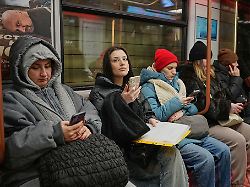 Verluste und Unbequemlichkeiten: Internetsperren bringen Putin in Bedrängnis