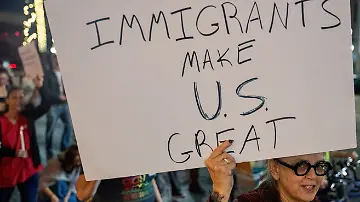 2025-12-19T030955Z_893488614_RC2BJIAA8SHB_RTRMADP_3_USA-TRUMP-NEW-ORLEANS