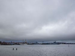 Hamburg & Schleswig-Holstein: Nach Frühlingssonne ziehen Regen und Wolken über den Norden