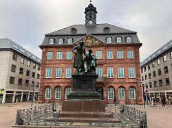 Hessen: Russische Drohnen-Liste: Hanau schaltet Behörden ein