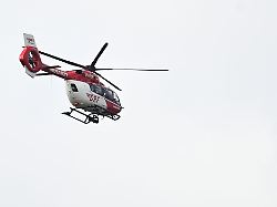 Baden-Württemberg: Mehrere Menschen nach Unfall mit Anhänger schwer verletzt