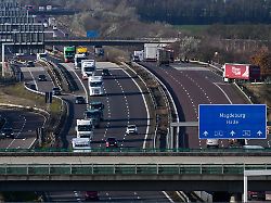 Sachsen-Anhalt: Freie Fahrt auf A14 bei Halle - Brückenabriss erfolgreich