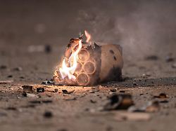 Mecklenburg-Vorpommern: Feuerwerkskörper explodiert: Zwei Kinder schwer verletzt