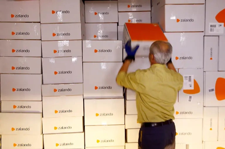 2019-06-03T171417Z-1032034553-RC15FF0A8DF0-RTRMADP-3-SWISS-BUSINESS