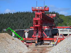 Rheinland-Pfalz & Saarland: Abriss zweier Großtalbrücken der A61 läuft – ohne Sprengung