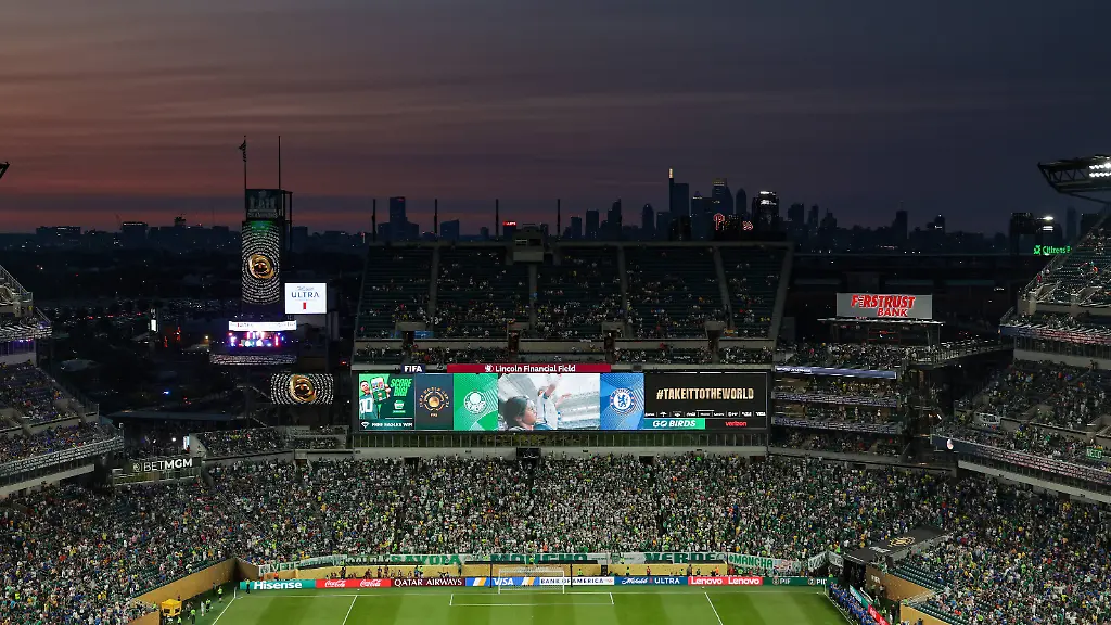 Philadelphia-USA-4th-July-2025-A-general-view-of-the-stadium-prior-to-the-SE-Palmeiras-vs-Chelsea-FIFA-Club-World-Cup-quarter-final-match-at-Lincoln-Financial-Field-Philadelphia-Picture-credit-should-read-Jonathan-Moscrop-Sportimage-EDITORIAL-USE-ONLY-No-use-with-unauthorised-audio-video-data-fixture-lists-club-league-logos-or-live-services-Online-in-match-use-limited-to-120-images-no-video-emulation-No-use-in-betting-games-or-single-club-league-player-publications