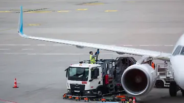 537015140