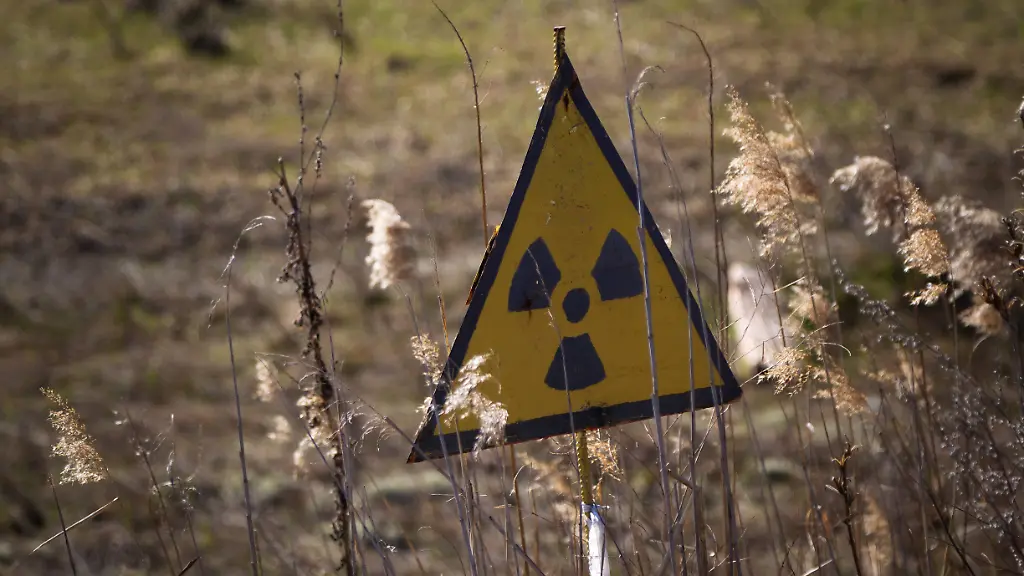 Chornobyl-Exclusion-Zone-and-abandoned-city-of-Prypiat-A-radiation-sign-or-trefoil-marks-the-territory-of-the-Temporary-Radioactive-Waste-Localisation-Point-TRWLP-Red-Forest-in-the-Kyiv-region-Ukraine-on-April-14-2026-April-26-2026-marks-the-40th-anniversary-of-the-explosion-of-the-fourth-reactor-at-the-Chornobyl-Nuclear-Power-Plant-which-occurred-on-April-26-1986-The-accident-remains-one-of-the-most-significant-incidents-in-the-history-of-nuclear-energy-Kyiv-region-Ukraine-PUBLICATIONxNOTxINxFRA-Copyright-xKirillxChubotinx-originalFilename-ukrinform-chornoby260414-npbgC