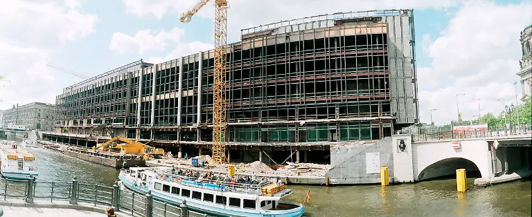 Panorama-Abbau-des-Palastes-der-Republik-Berlin-Mitte