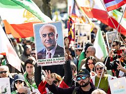 Berlin & Brandenburg: Demonstrationen zum Besuch von Schah-Sohn Pahlavi in Berlin