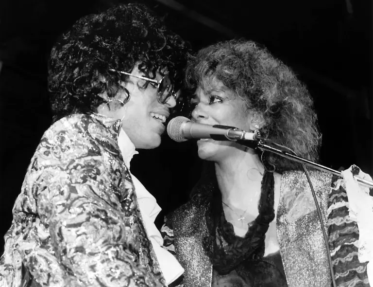 Prince-Prince-and-Sheila-E-The-Ritz-PUBLICATIONxNOTxINxUKxFRAxUSA-Copyright-xRobinxKaplanx-xAvalonx-0554400922