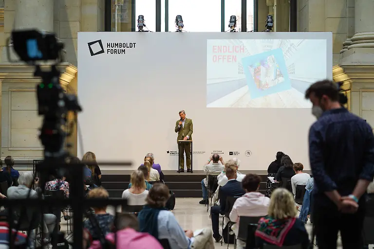 Entertainment-Bilder-des-Tages-19-07-2021-Berlin-Deutschland-GER-Pressetag-zur-Eroeffnung-des-Humboldt-Forums-im-Berliner-Schloss-Am-20-07-2021-wird-das-Humboldt-Forum-eroeffnet-Prof-Dr-Hartmut-Dorgerloh-ist-Generalintendant-und-Vorstandsvorsitzender-der-Stiftung-Humboldt-Forum-im-Berliner-Schloss