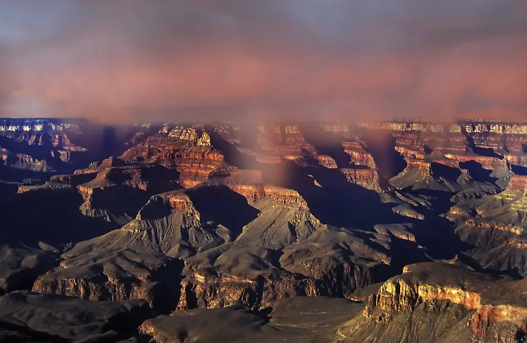 Gewitterstimung-am-Gran-Canyon-Arizona-USA-Nordamerika-Thunderstorm-timing-at-Gran-Canyon-Arizona-USA-North-America-Copyright-imageBROKER-MichaelxRucker-ibxiqx11214542