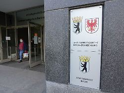 Berlin & Brandenburg: Zahnärzte-Versorgungswerk fordert Millionen-Schadenersatz