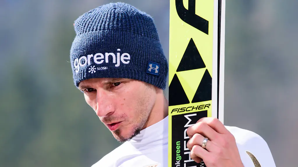 Slovenia-Poland-wins-Ski-jumping-Skispringen-Ski-nordisch-World-Cup-finals-Robert-Kranjec-of-Slovenia-during-his-last-jump-of-the-career-at-Planica-FIS-Ski-Jumping-World-Cup-finals-on-March-23-2019-in-Planica-Slovenia