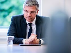 Berlin & Brandenburg: Potsdam: Disziplinarverfahren gegen Ex-Rathauschef beendet