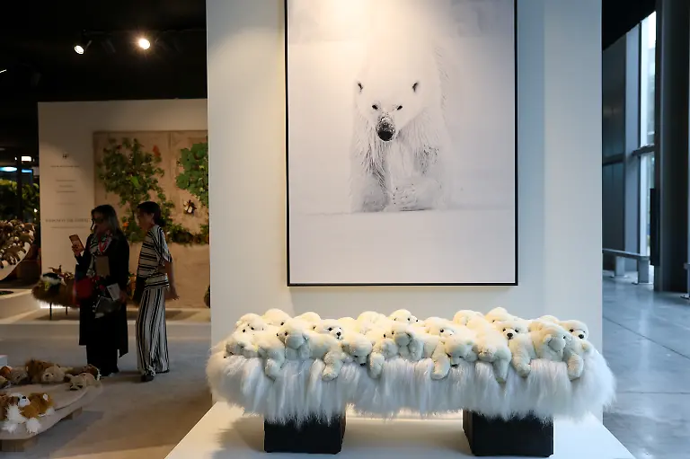 260421-MILAN-April-21-2026-Xinhua-Visitors-watch-exhibits-during-the-64th-Salone-del-Mobile-at-Fiera-Milano-Rho-exhibition-center-in-Milan-Italy-April-21-2026