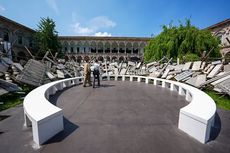 Mater-di-Alessandro-Scandurra-per-Interni-FuoriSalone-2026-presso-lA-a-a-universitAA-Statale-per-la-Milano-Design-Week-Milano-Italy-April-18-2026-Photo-Claudio-Furlan-LaPresse