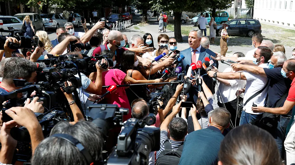 7298d23e0488e58a13271ecd72707973