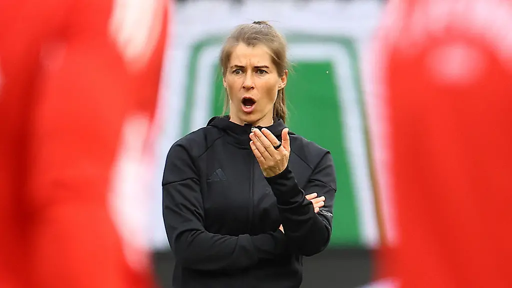 Soccer-Football-Bundesliga-1-FC-Union-Berlin-v-VfL-Wolfsburg-Stadion-An-der-Alten-Forsterei-Berlin-Germany-April-18-2026-1-FC-Union-Berlin-interim-coach-Marie-Louise-Eta-looks-dejected-after-the-match-REUTERS-Lisi-Niesner-DFL-REGULATIONS-PROHIBIT-ANY-USE-OF-PHOTOGRAPHS-AS-IMAGE-SEQUENCES-AND-OR-QUASI-VIDEO