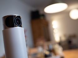 Sieht Alles Eine Ueberwachungskamera Schwenkfunktion Fuer Den Innenbereich