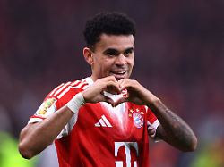 Bayer schiebt Saisonpanik: Zoffen und zaubern: FC Bayern hat diesen besonderen Moment so vermisst