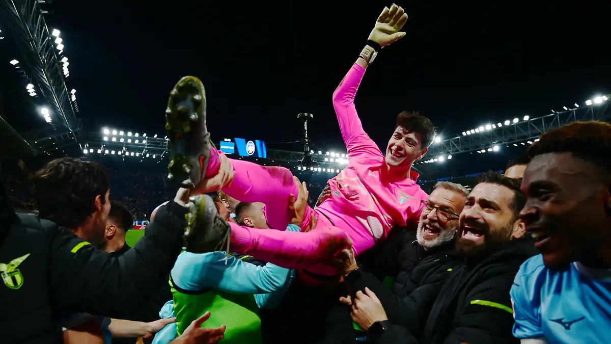 Soccer-Football-Coppa-Italia-Semi-Final-Second-Leg-Atalanta-v-Lazio-New-Balance-Arena-Bergamo-Italy-April-22-2026-Lazio-s-Edoardo-Motta-with-teammates-celebrate-after-the-match-REUTERS-Daniele-Mascolo
