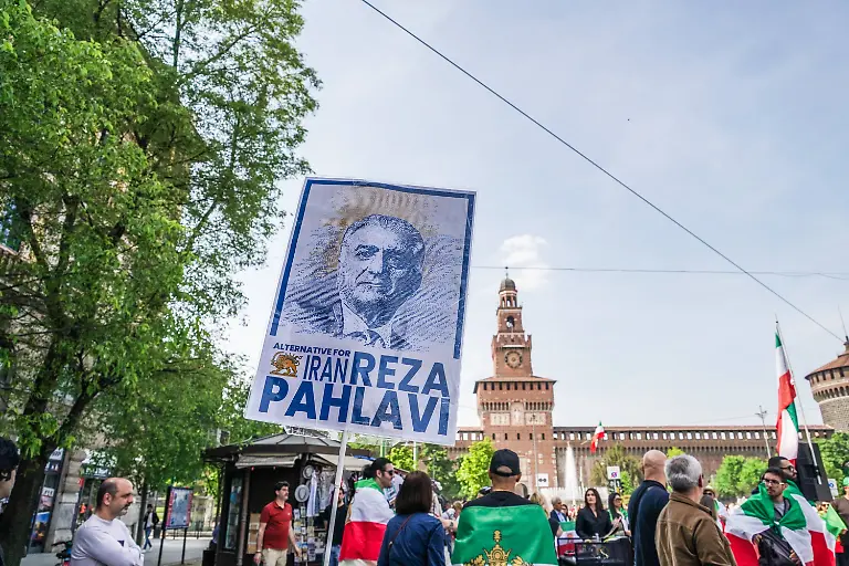 MILAN-The-Italy-Iran-Association-is-organizing-a-rally-in-Milan-s-Piazza-Cairoli-to-greet-Prince-Reza-Pahlavi-who-is-visiting-Italy-and-to-express-their-support-for-the-Islamic-Republic-April-17-PUBLICATIONxNOTxINxITA-Copyright-xEmanuelexRobertoxDexCarlix-xipa-agency