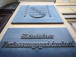 Sachsen: Wie umfangreich darf Regierung befragt werden? Gericht prüft