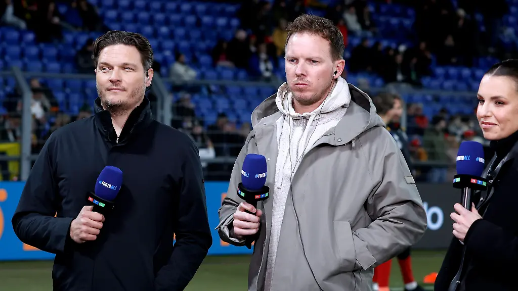 NAGELSMANN-Julian-Bundestrainer-Team-Deutschland-beim-TV-Interview-RTL-mit-TERSIC-Edin-Freundschaftsspiel-SUI-GER-St-Jakob-Stadion-Fussball-Laenderspiel-Schweiz-Deutschland-3-4-am-27-03