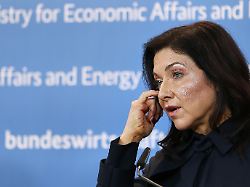 Kurz nach Saudi-Arabien-Reise : Wirtschaftsministerium durchleuchtet Mailkonten von Mitarbeitern