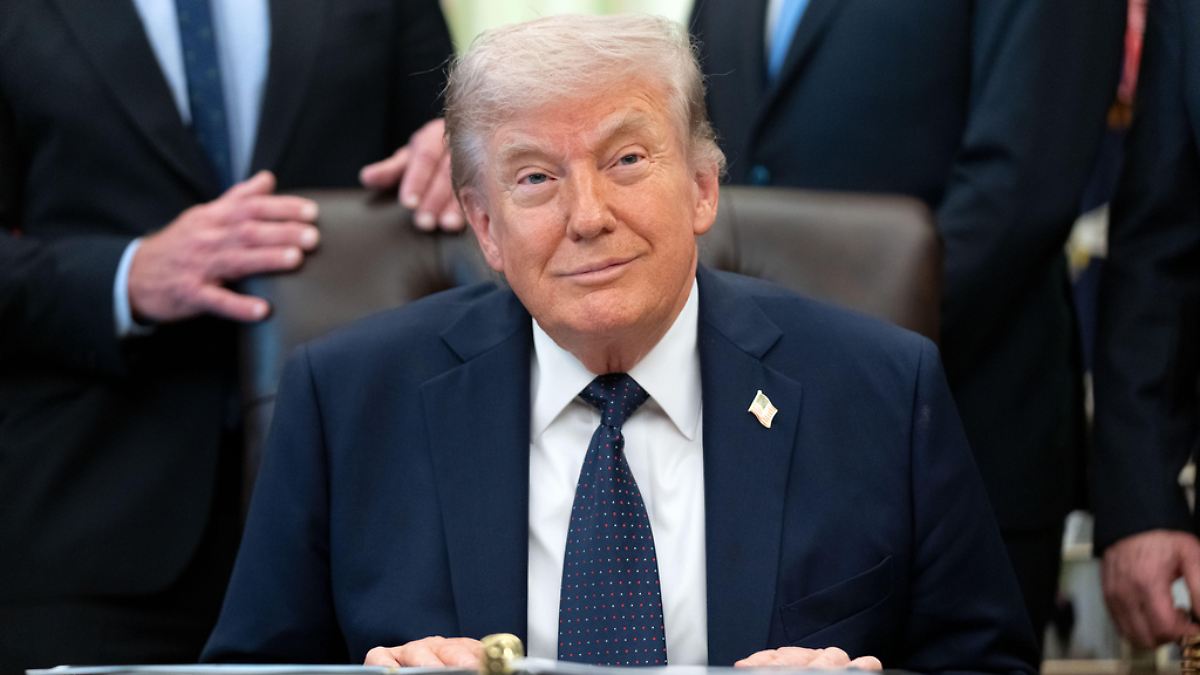 "Haben sie auch ohne dezimiert"Trump schließt Einsatz von Atombombe gegen den Iran aus