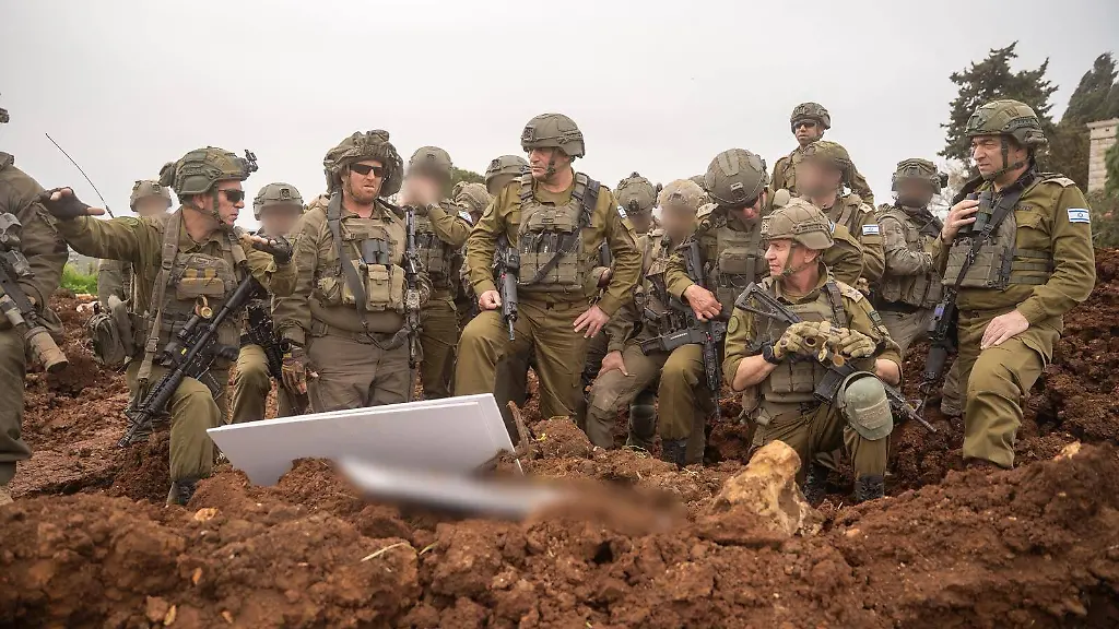 Southern-Lebanon-Lebanon-April-2026-According-to-the-Israel-Defense-Forces-IDF-troops-from-the-91st-Division-supported-by-the-Israeli-Air-Force-conducted-operations-against-Hezbollah-infrastructure-in-the-area-of-Dibbin-approximately-12-kilometers-inside-Lebanese-territory-prior-to-a-ceasefire-taking-effect-The-IDF-stated-that-forces-engaged-a-Hezbollah-compound-where-intelligence-indicated-preparations-for-attacks-against-Israeli-soldiers-and-civilians-During-the-operation-the-IDF-reported-that-more-than-70-targets-were-struck-and-over-20-militants-were-killed-in-both-close-quarters-combat-and-aerial-strikes-Israel-Defense-Forces-Handout-via-SIPA-PRESS-04SIPA-Sipa