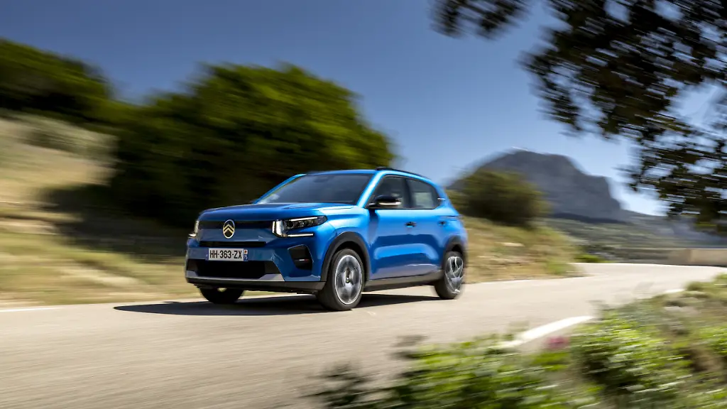 Citroen-e-C3-Urban-Range-Bright-Blue-adriencortesi-041