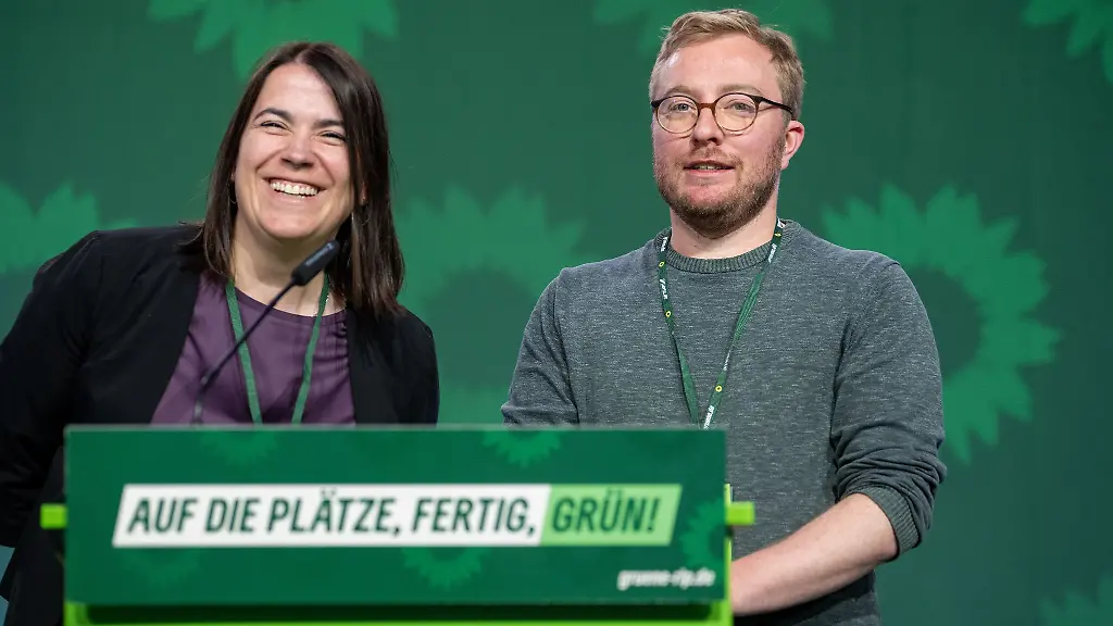 Die-Gruenen-Landesvorsitzenden-Natalie-Cramme-Hill-und-Paul-Bunjes-wechseln-in-den-Landtag