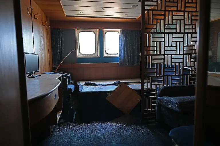 Auf-dem-Schiff-Astoria-ist-ein-eigerichtetes-Zimmer-zu-sehen-Die-Astoria-war-als-Voelkerfreundschaft-zu-Zeiten-der-DDR-als-Kreuzfahrtschiff-im-Einsatz